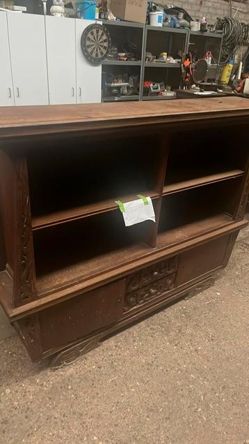 Antieke boekenkast