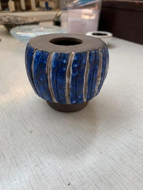 Vaas mooi keramieken vaasje uit jaren, Antiek en Kunst, Antiek | Keramiek en Aardewerk, Ophalen of Verzenden