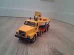 Siku volvo met boot en kraan, Ophalen of Verzenden, Zo goed als nieuw, Bus of Vrachtwagen, SIKU