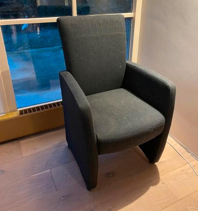 6 eetkamerstoelen antraciet nu €20,- per stuk, Huis en Inrichting, Fauteuils, Zo goed als nieuw, Ophalen of Verzenden