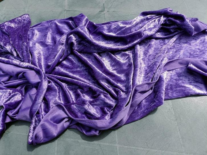 Paars suéde velvet stretch lap stof 1.50 x 0,90 mtr (JP9), Hobby en Vrije tijd, Stoffen en Lappen, Nieuw, 30 tot 120 cm, 30 tot 200 cm