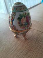 Porseleinen ei., Ophalen of Verzenden