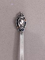 Lepeltje zilver met emaille 1898-1938 koningin Wilhelmina, Ophalen of Verzenden, Zo goed als nieuw, Speld(je) of Lepel(tje)