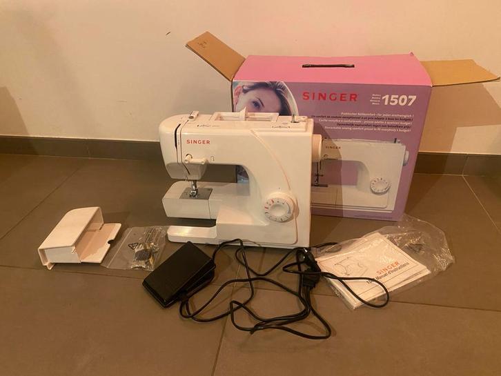 Singer 1507 Naaimachine - Perfect voor beginners!, Hobby en Vrije tijd, Naaimachines en Toebehoren, Gebruikt, Naaimachine, Singer