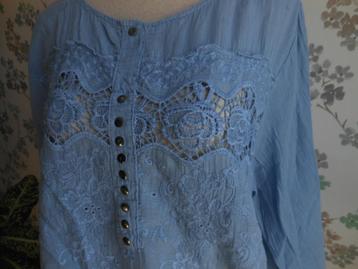 NEW COLLECTION blouse beschikbaar voor biedingen