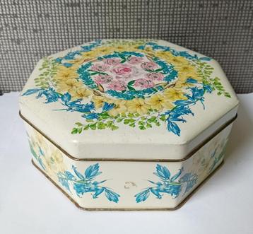 blik met bloemen beschikbaar voor biedingen