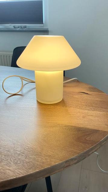 Leuke HALA Tafel/Nachtkast Lamp beschikbaar voor biedingen