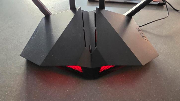 Asus Wifi RT-AX82U router Mesh Wifi 6, Computers en Software, Routers en Modems, Zo goed als nieuw, Router, Ophalen of Verzenden