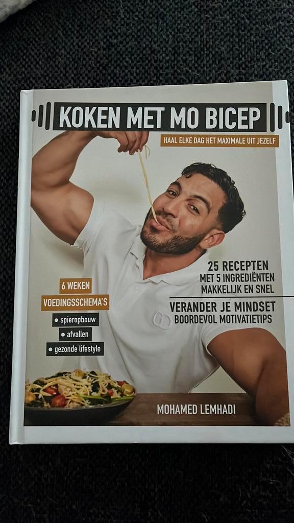Mohamed Lemhadi - Koken met Mo Bicep, Boeken, Kookboeken, Zo goed als nieuw, Ophalen of Verzenden