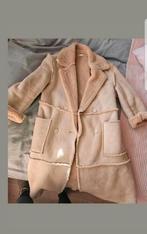 Stoere suede lammy coat S/M., Kleding | Dames, Jassen | Winter, Ophalen of Verzenden, Nieuw, Beige