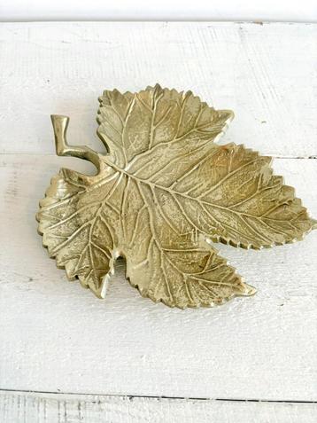 Riviera Maison Schaal in vorm van blad beschikbaar voor biedingen