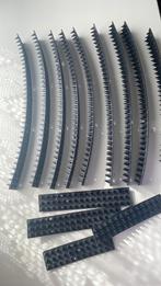 Duiven pinnen., Tuin en Terras, Tuinhekken en Hekwerk, Ophalen, Kunststof