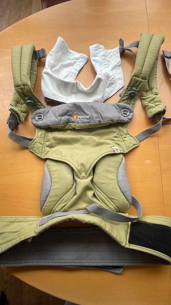Ergobaby draagzak 360 omni ZGAN groen, Kinderen en Baby's, Babydragers en Draagdoeken, Zo goed als nieuw, Draagzak, Buik of Rug
