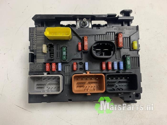 Zekeringkast van een Peugeot 207, Auto-onderdelen, Elektronica en Kabels, Peugeot, Gebruikt, 3 maanden garantie, Ophalen of Verzenden