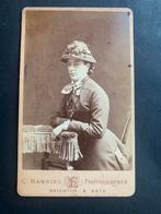 cdv carte de visite dame hoed C Hawkins Brighton Engeland, Verzamelen, Verzenden, Foto, Buitenland, Zo goed als nieuw