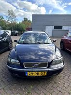 Volvo V70 2.4 170PK AUT 2004 Blauw, Auto's, 1556 kg, 1800 kg, Blauw, Stationwagon