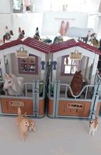 Schleich 2 stallen en poetsplaats en 3 paarden etc, Ophalen of Verzenden, Zo goed als nieuw, Jongen of Meisje