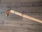 Vintage houten hockeystick – decoratief en verzamelwaardig, Sport en Fitness, Ophalen of Verzenden, Gebruikt, Stick