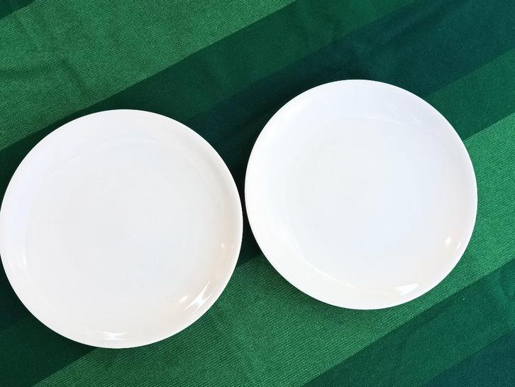 arabia servies witte dinerborden bord, Huis en Inrichting, Keuken | Servies, Gebruikt, Bord(en), Effen, Porselein, Ophalen of Verzenden