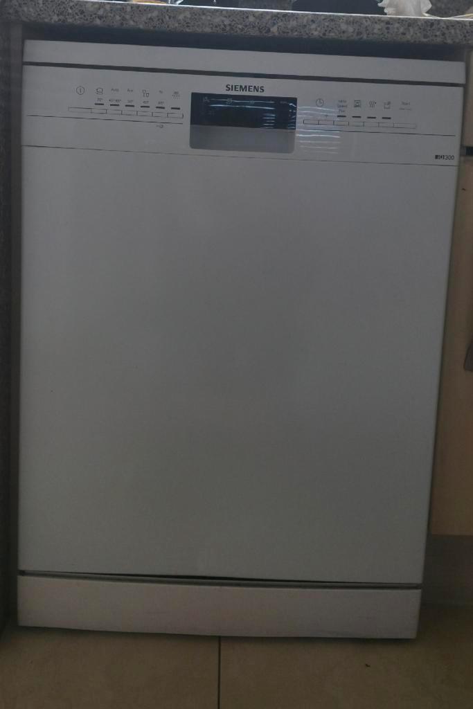 Vaatwasser - Schoon en Efficiënt, Witgoed en Apparatuur, Vaatwasmachines, Gebruikt, Vrijstaand, 85 tot 90 cm, 60 cm of meer, 10 tot 14 liter