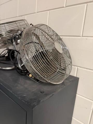 Vintage Tafelventilator Chroom beschikbaar voor biedingen