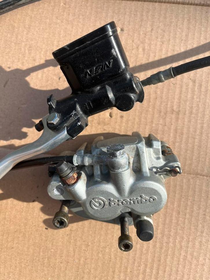 tm racing brembo remtang vooremklauw remslang rempotje, Motoren, Onderdelen | Oldtimers, Gebruikt, Ophalen