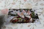 Kerst Postkaart - Twee Konijnen met Kerstdecoratie, Sneeuw, Verzenden, 1980 tot heden, Ongelopen, Feest(dag)
