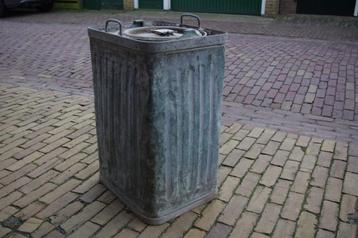 Groot ijzeren vat 35 liter (44cm breed bij 65cm hoog) beschikbaar voor biedingen
