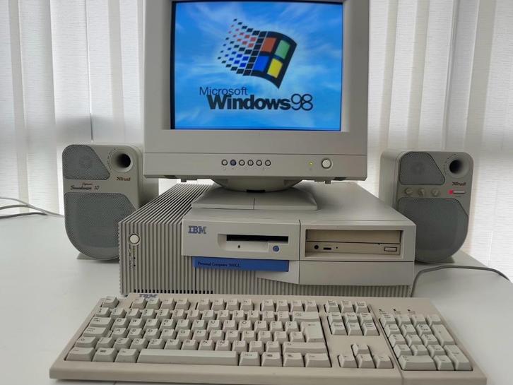 IBM Retro PC 300GL – Intel Celeron 266 MHz, Computers en Software, Vintage Computers, Ophalen of Verzenden