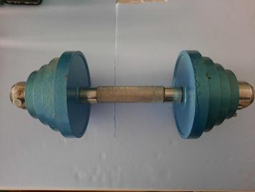 dumbell, totaal gewicht 15 kg beschikbaar voor biedingen