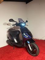 Piaggio zip 125cc 4t BROM, Fietsen en Brommers, Scooters | Piaggio, Maximaal 45 km/u, Zip, Zo goed als nieuw, Benzine