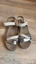 Hush puppies sandalen mast 38, Wit, Zo goed als nieuw, Sandalen of Muiltjes, Ophalen of Verzenden