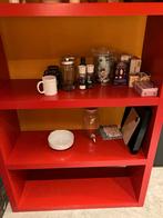 Rode IKEA Boekenkast centrum amsterdam, Huis en Inrichting, Kasten | Boekenkasten, Ophalen, Met plank(en), Kunststof, Gebruikt