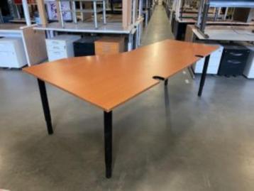 Hoekbureau met knop  220x110/80xH62-82 cm, 38 stuks - afbeelding 9