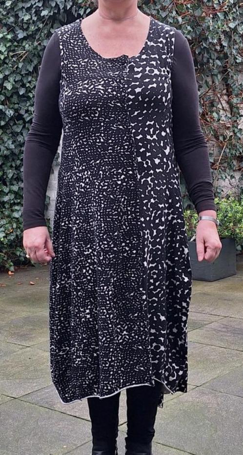 Rundholz jurk in maat XL, Kleding | Dames, Jurken, Zo goed als nieuw, Maat 46/48 (XL) of groter, Zwart, Onder de knie, Verzenden