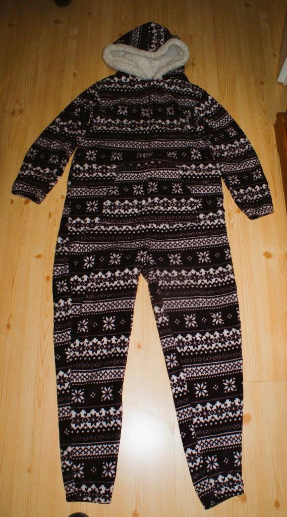 True spirit onesie maat 170 (s/m) met warmgevoerde muts, Kinderen en Baby's, Kinderkleding | Maat 170, Zo goed als nieuw, Meisje