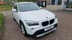 BMW X1 sDrive18i Executive/DEALER ONDERHOUDEN/Clima- Cruise, X1, Achterwielaandrijving, Zwart, 4 cilinders