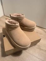 UGG classic ultra mini platform, Kleding | Dames, Schoenen, Ophalen of Verzenden, Nieuw, Beige