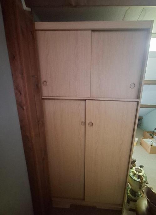 GRATIS kledingkast met hang en leggedeelte, Huis en Inrichting, Kasten | Kledingkasten, Gebruikt, 150 tot 200 cm, 50 tot 100 cm
