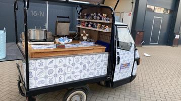 Te koop: Unieke Stroopwafel Piaggio met transport Trailer beschikbaar voor biedingen