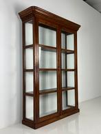 Vitrinekast boekenkast klassiek Eichholtz eiken, Huis en Inrichting, Ophalen, 25 tot 50 cm