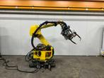 Fanuc R-2000iA 200F lasrobot en R-J3iB besturingskast.