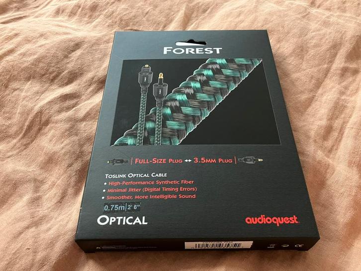 AudioQuest Forest Toslink Full-Size Plug <> 3.5mm Plug  75cm, Audio, Tv en Foto, Audiokabels en Televisiekabels, Zo goed als nieuw