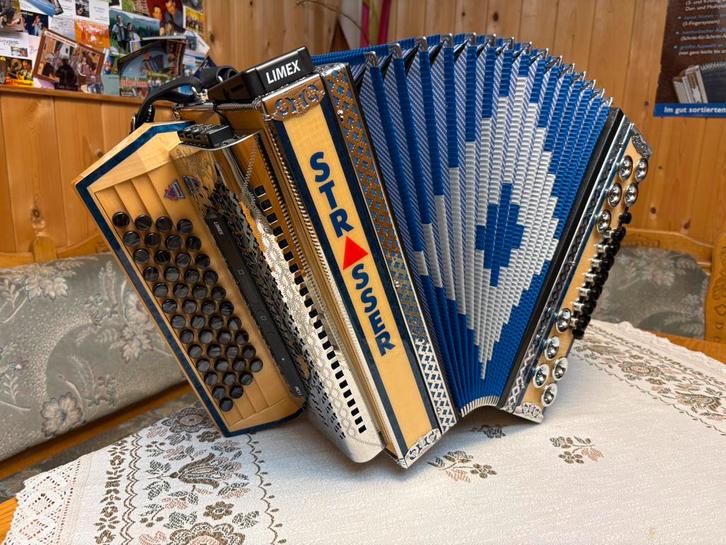 Steirische Harmonika Strasser de Luxe E met Limex, Muziek en Instrumenten, Accordeons, Gebruikt, Knopaccordeon, Overige formaten
