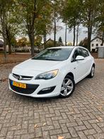 Opel Astra 1.4 Ecotec 74KW 5-D 2013 Wit, Auto's, 65 €/maand, Stof, 4 cilinders, 100 pk
