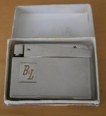 Antieke benzineaansteker in cassette Merk Karl Wieden 1958 beschikbaar voor biedingen