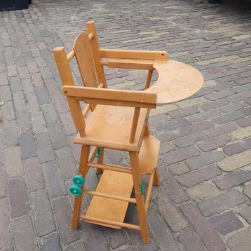 Vintage poppen kinderstoeltje beschikbaar voor biedingen