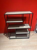 Industrieel wandmeubel wandkastje bloeken kast, Ophalen of Verzenden, Zo goed als nieuw