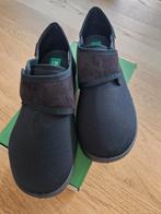 Nieuwe Pantoffels maat39 Klittenband - Makkelijk Instappen!, Zwart, Nieuw, Ophalen of Verzenden, Pantoffels of Sloffen