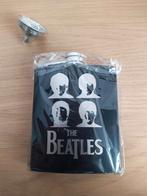 Nieuwe zwarte heupfles met gegraveerd logo. The beatles., Ophalen of Verzenden, Zo goed als nieuw